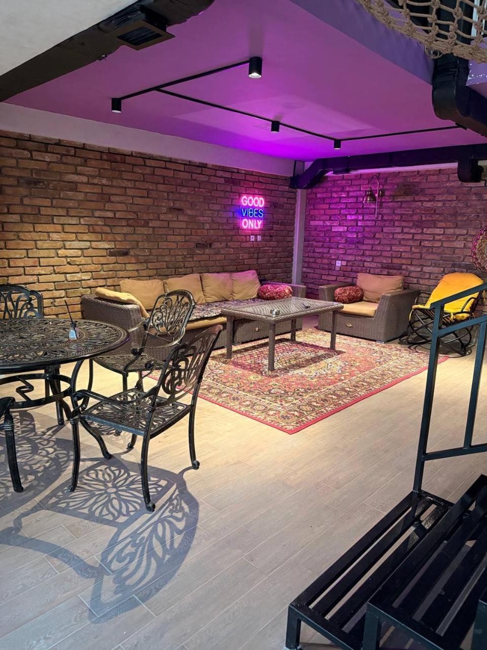 Premium Hostel Tashkent Ngoại thất bức ảnh